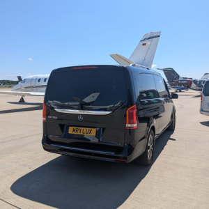 Brentford Airport Transfer Service - Luxury Cars Brentford